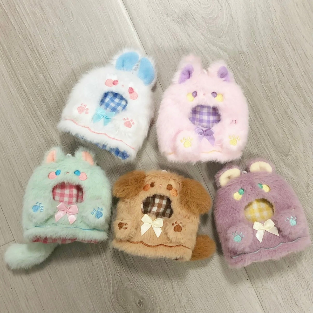 (PREORDER) Love and Deepspace 10cm Plush Sitting Pose with Removable Ear5cm Plush Outfit